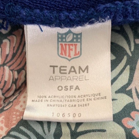 Blue and Red Knit Beanie with Embroidered Logo - Picture 3 of 3